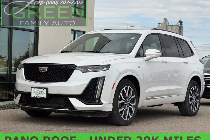 2023 Cadillac XT6 Sport photo 1
