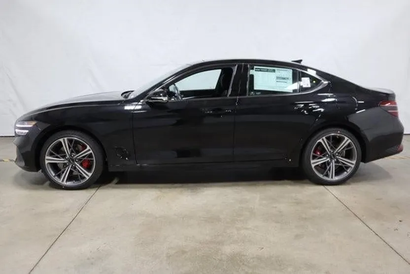 2025 Genesis G70 3.3T Sport Advanced photo 1