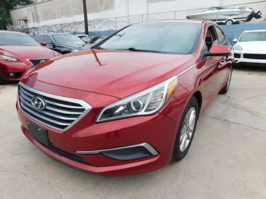 2016 Hyundai Sonata SE photo 1