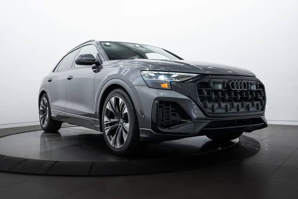 2025 Audi Q8 Premium Plus photo 1