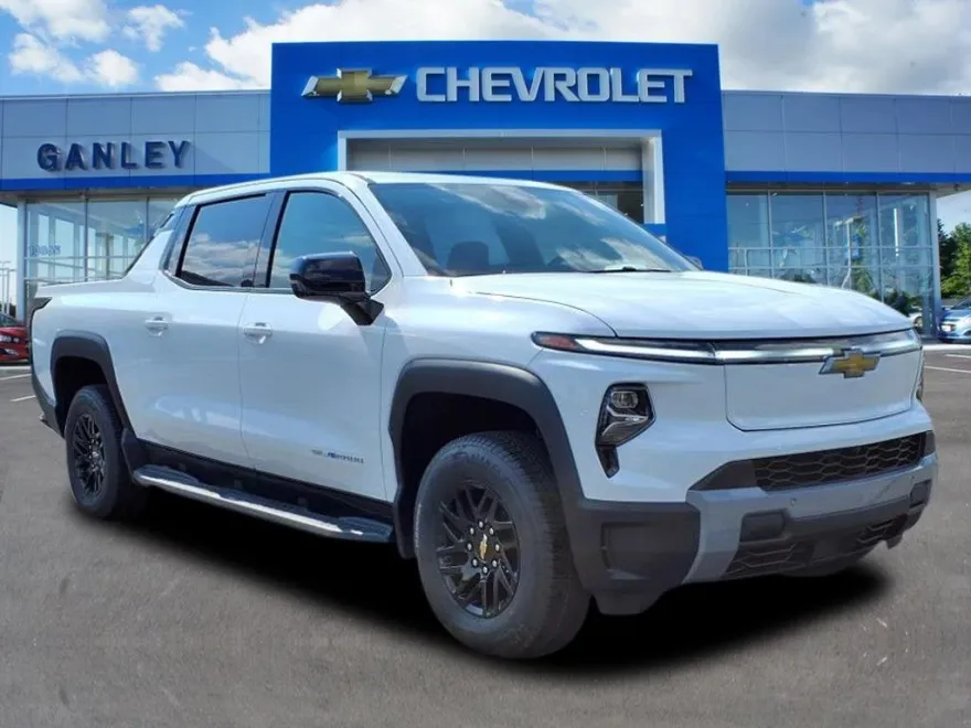 2026 Chevrolet Silverado EV LT photo 1