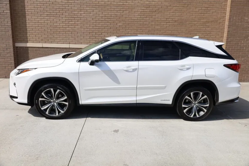 2019 Lexus RX 450hL Luxury AWD photo 1