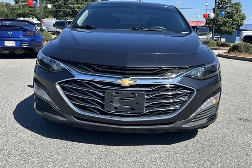 2022 Chevrolet Malibu 1LT photo 1