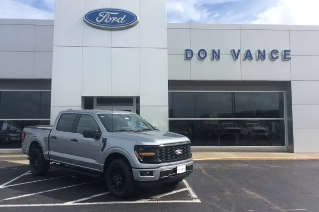 2025 Ford F-150 STX photo 1