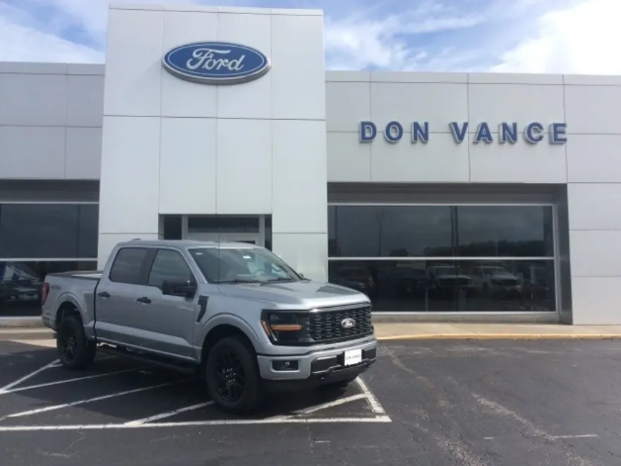 2025 Ford F-150 STX photo 1