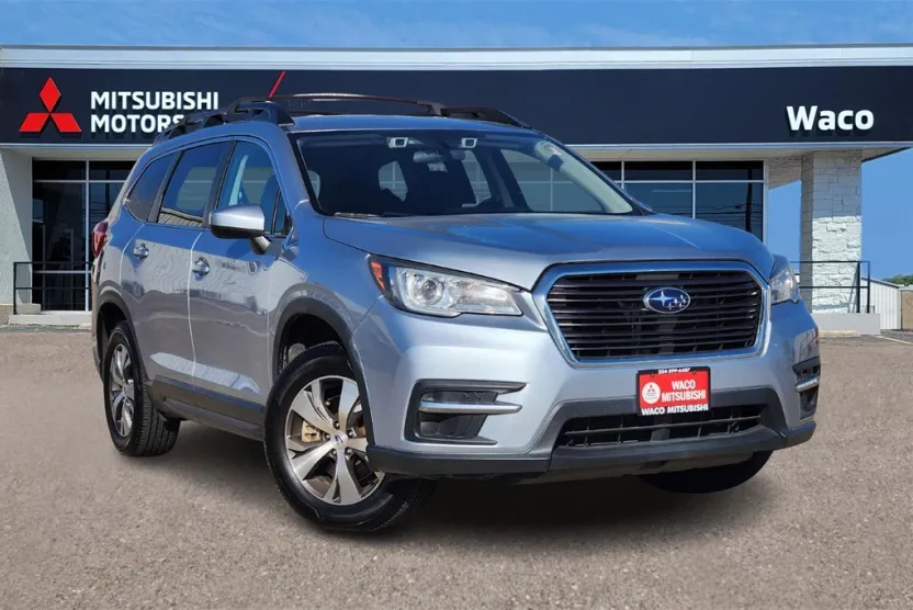 2022 Subaru Ascent Premium photo 1