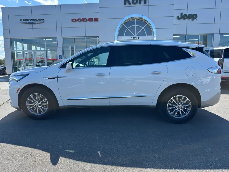 2024 Buick Enclave Premium photo 1