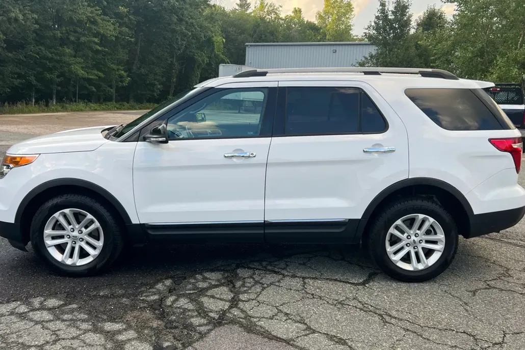 2015 Ford Explorer XLT Sport photo 1