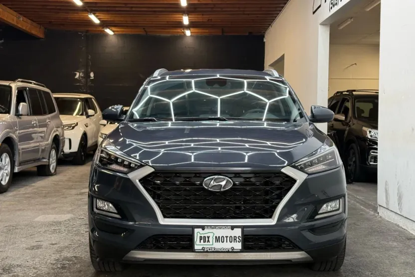 2019 Hyundai Tucson Sport photo 1