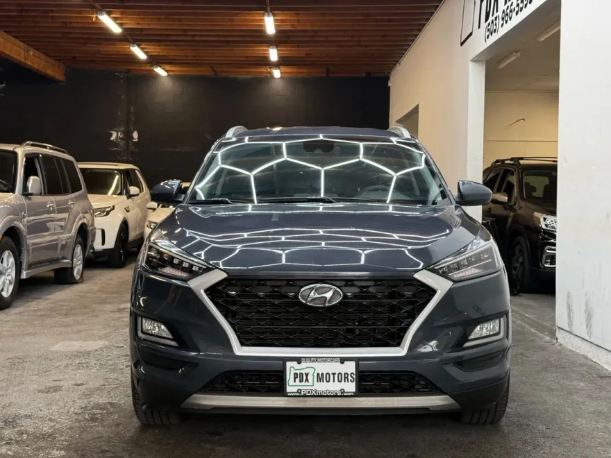 2019 Hyundai Tucson Sport photo 1