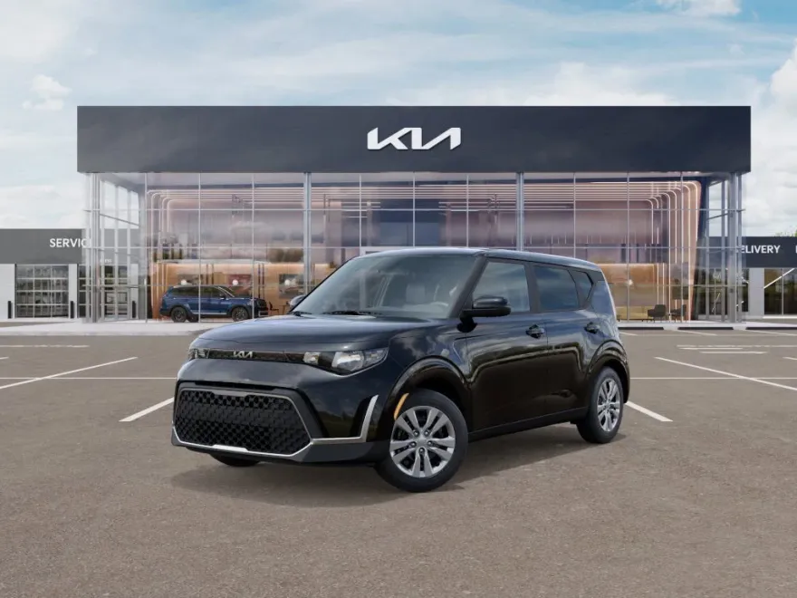 2025 Kia Soul LX photo 1