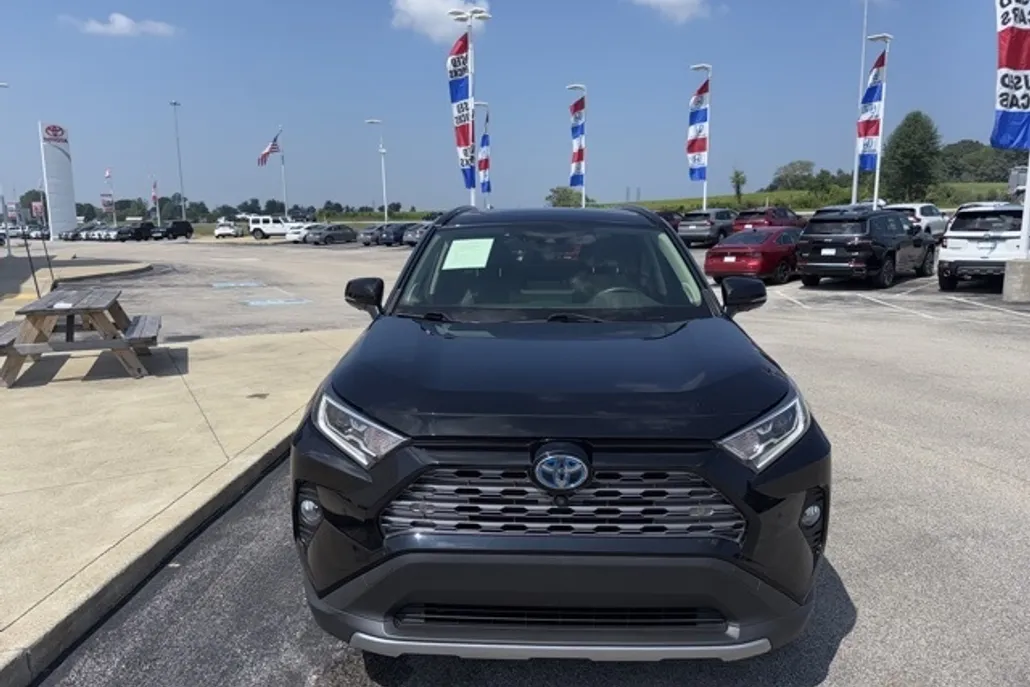 2020 Toyota RAV4 Hybrid Limited photo 1