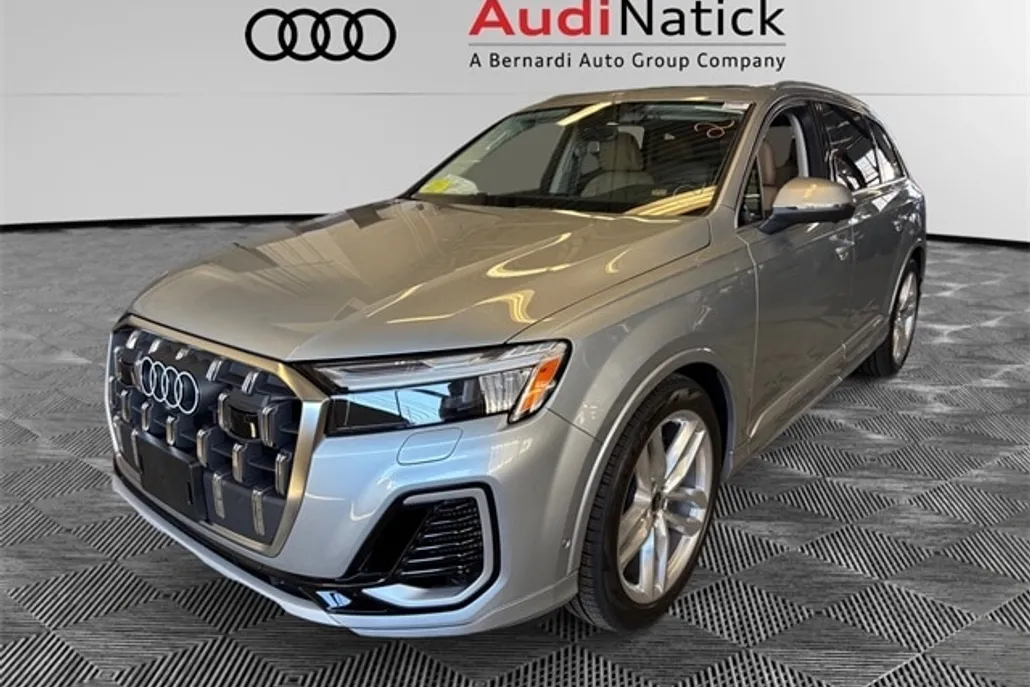 2025 Audi Q7 55 Premium Plus photo 1