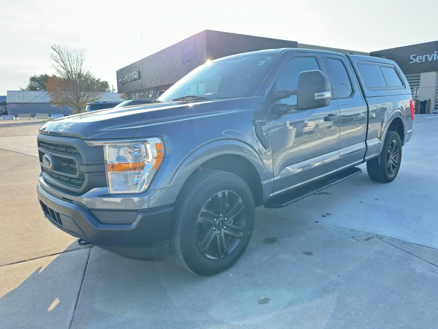 2021 Ford F-150 XL photo 1