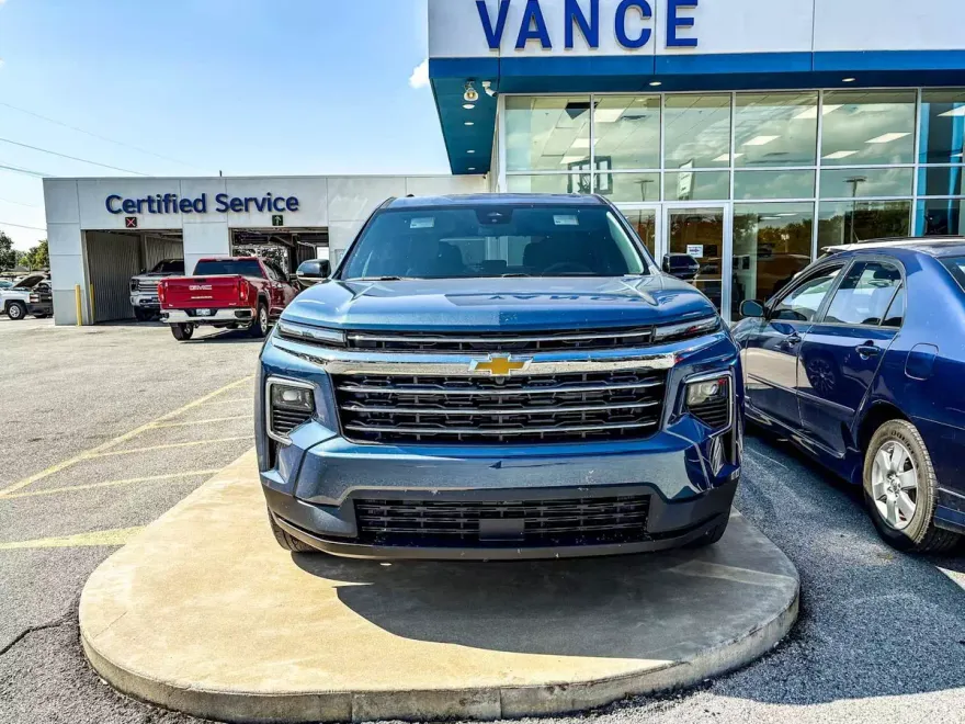 2026 Chevrolet Traverse photo 1