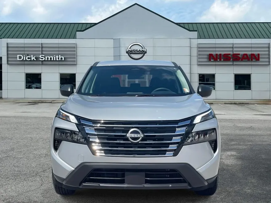2025 Nissan Rogue S photo 1