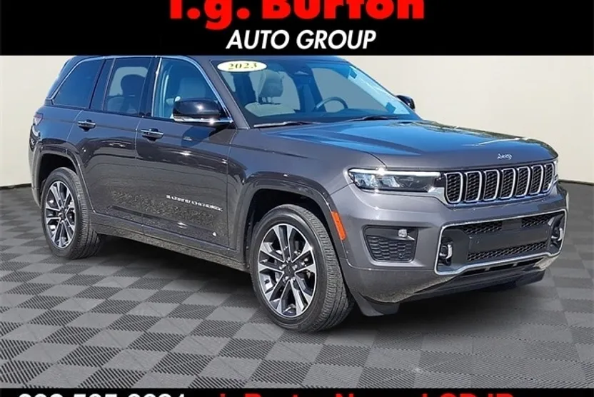 2023 Jeep Grand Cherokee Overland photo 1