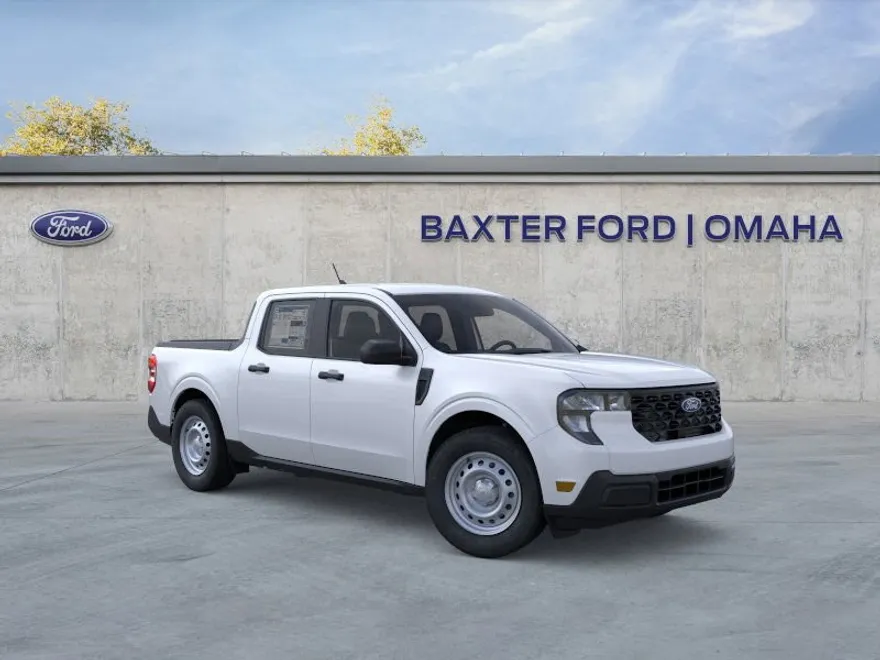 2025 Ford Maverick XL photo 1