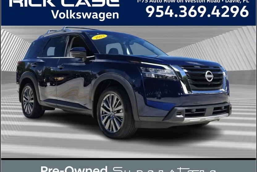 2023 Nissan Pathfinder SL photo 1