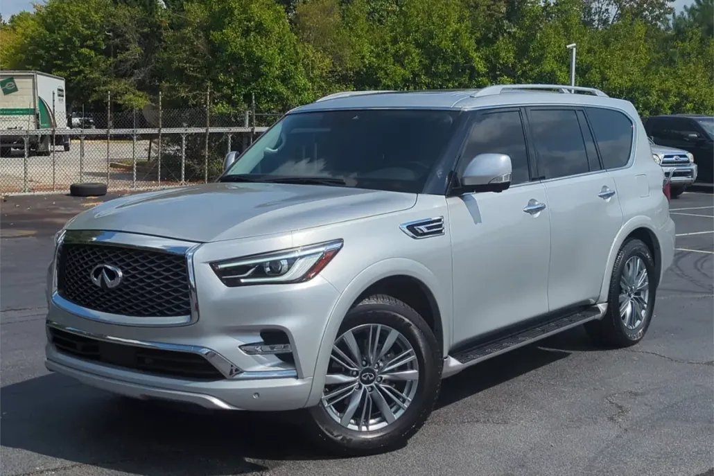 2021 Infiniti QX80 Luxe photo 1