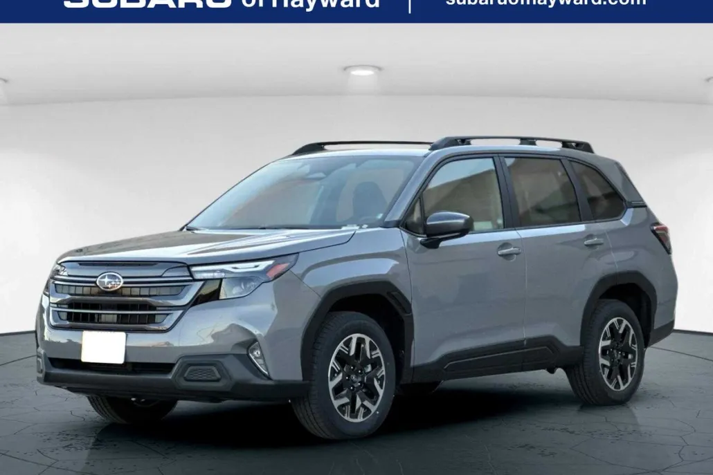2025 Subaru Forester Premium photo 1