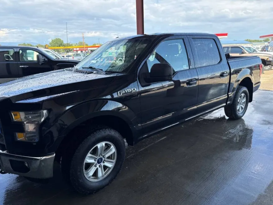 2016 Ford F-150 XL photo 1