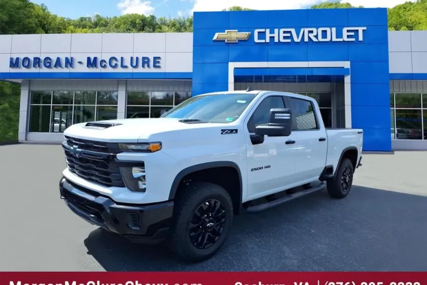 2025 Chevrolet Silverado 2500HD Custom photo 1