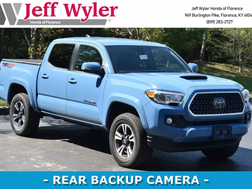 2019 Toyota Tacoma TRD Sport V6 photo 1