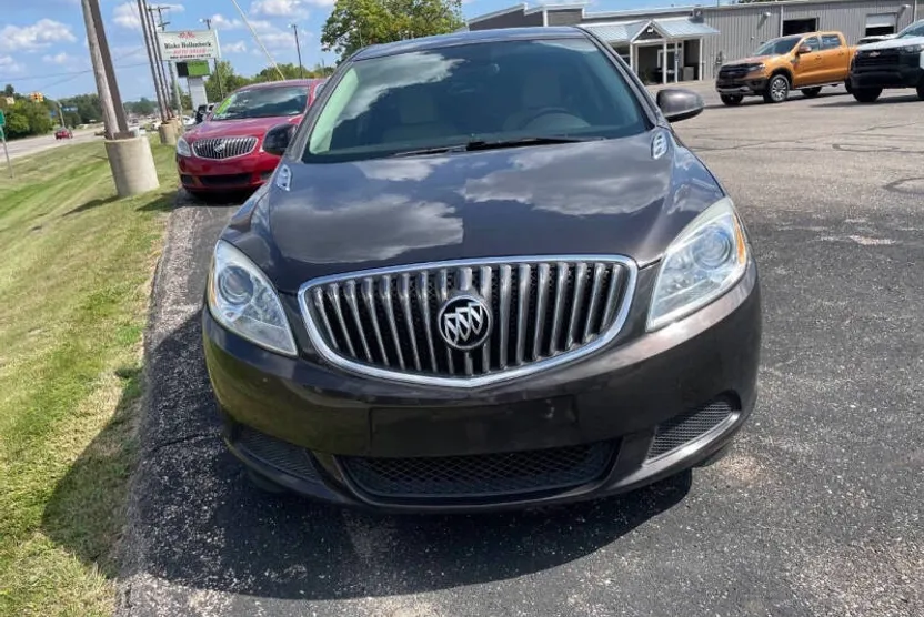 2016 Buick Verano Base photo 1