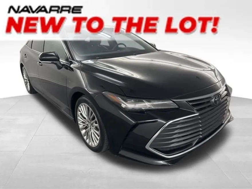 2019 Toyota Avalon Limited photo 1