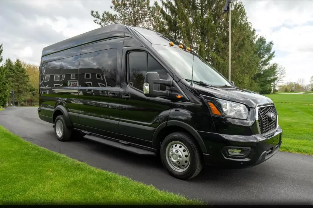 2024 Ford Transit XLT photo 1
