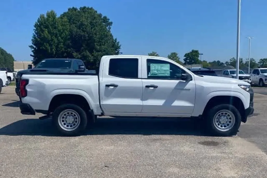 2026 Chevrolet Colorado Work Truck photo 1