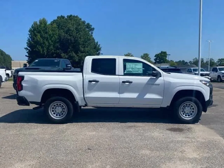 2026 Chevrolet Colorado Work Truck photo 1