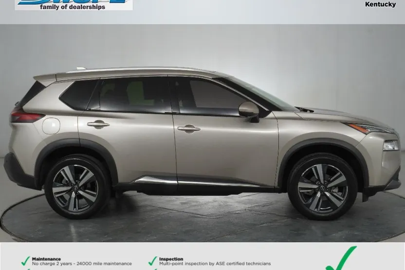 2023 Nissan Rogue SL photo 1