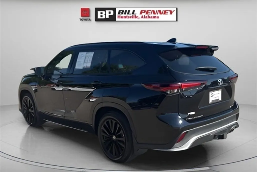 2024 Toyota Highlander XSE photo 1