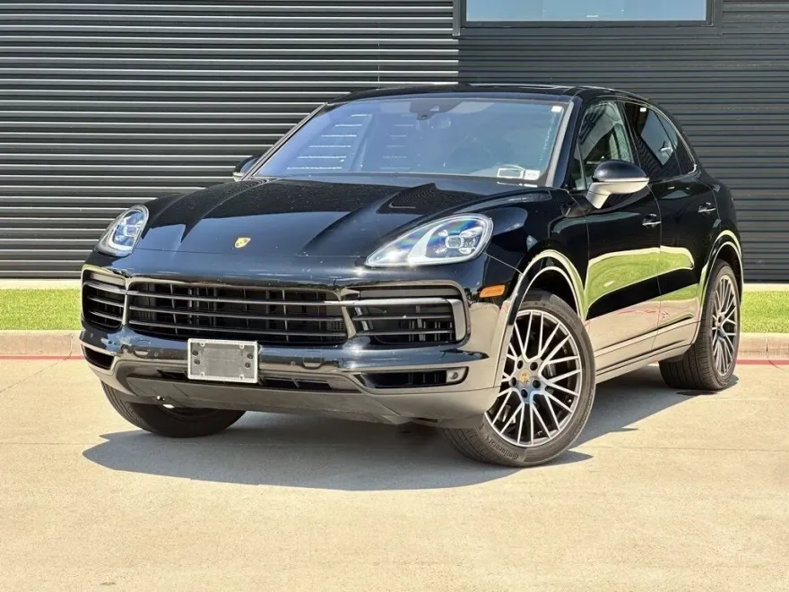 2022 Porsche Cayenne Base photo 1
