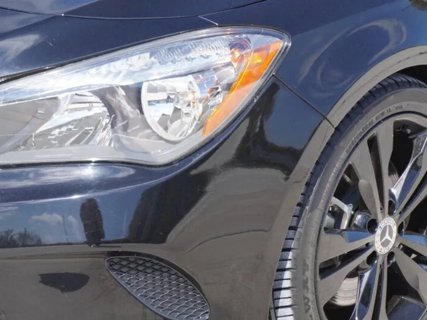 2019 Mercedes Benz CLA 250 photo 1