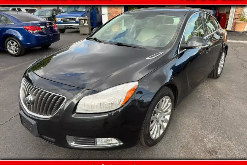 2012 Buick Regal Premium photo 1