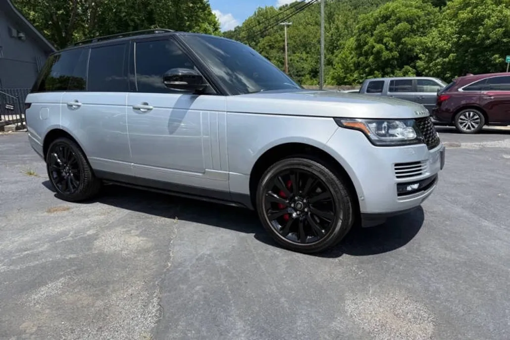 2015 Land Rover Range Rover SuperCharged photo 1