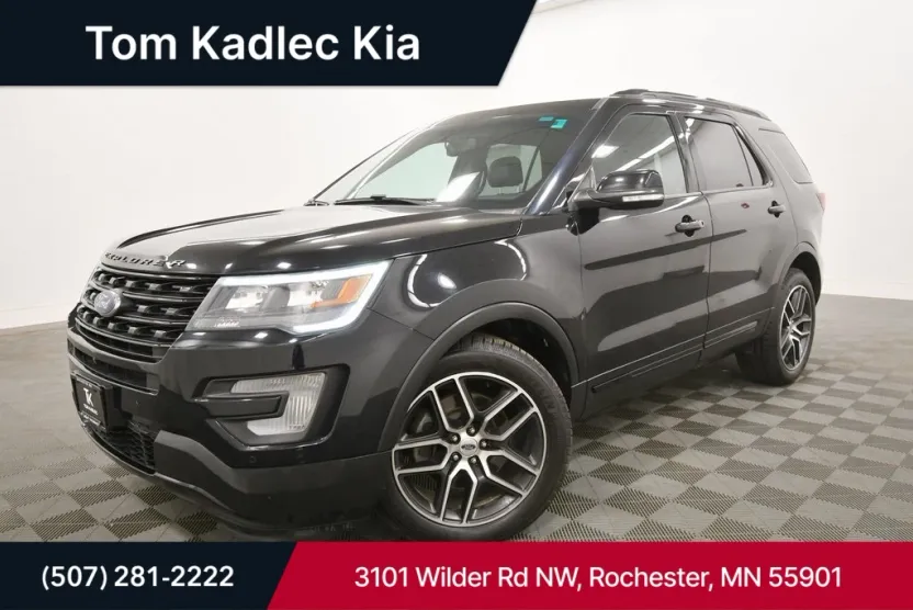 2016 Ford Explorer Sport photo 1