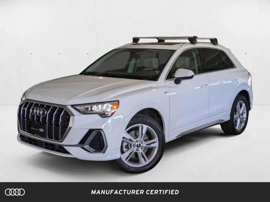 2022 Audi Q3 45 TFSI S line Premium photo 1