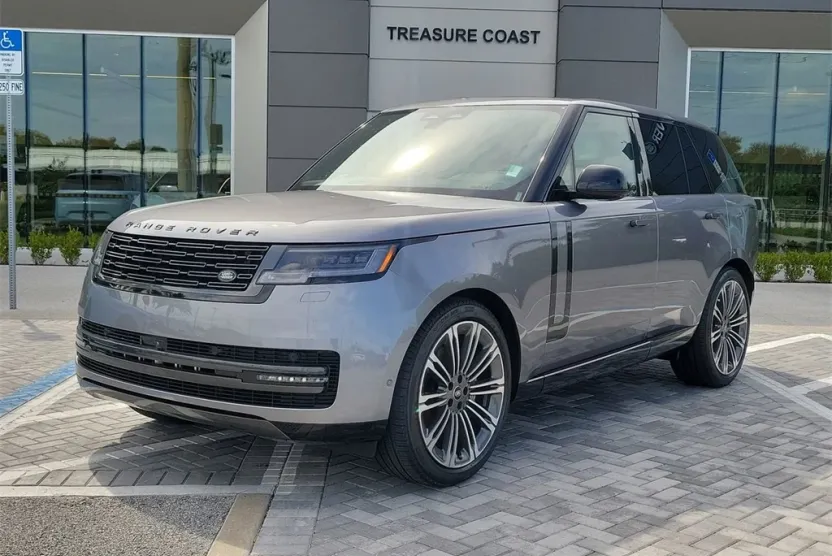 2025 Land Rover Range Rover SE photo 1