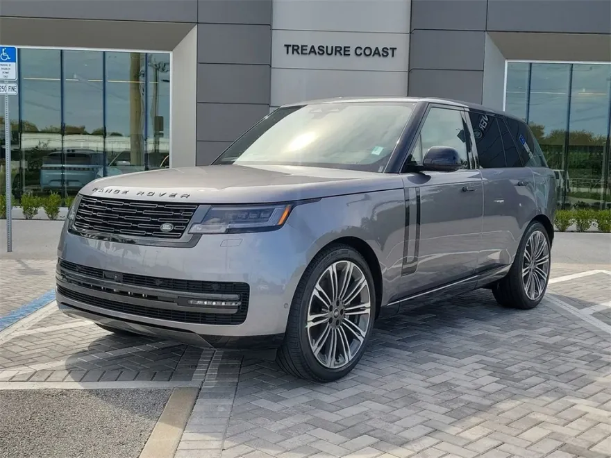 2025 Land Rover Range Rover SE photo 1