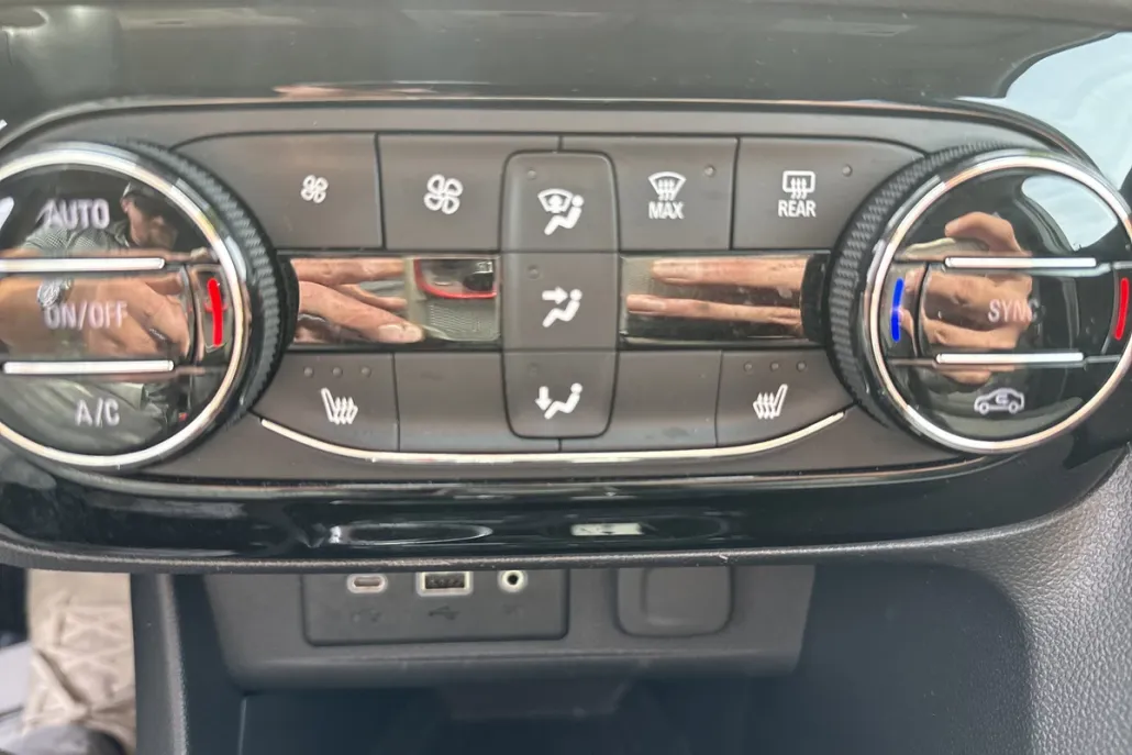 2023 Buick Encore GX Select photo 1