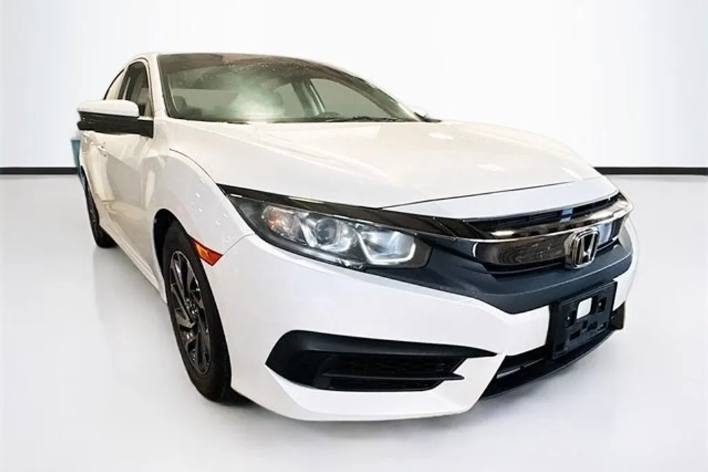 2017 Honda Civic EX photo 1