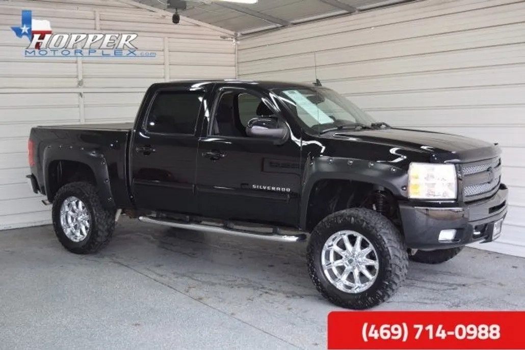 2011 Chevrolet Silverado 1500 LT photo 1