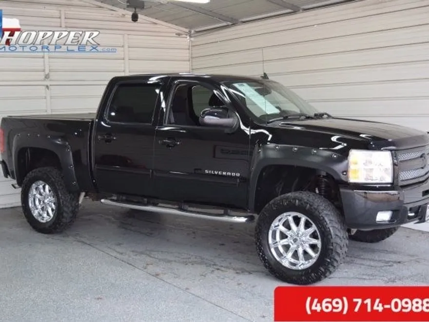 2011 Chevrolet Silverado 1500 LT photo 1