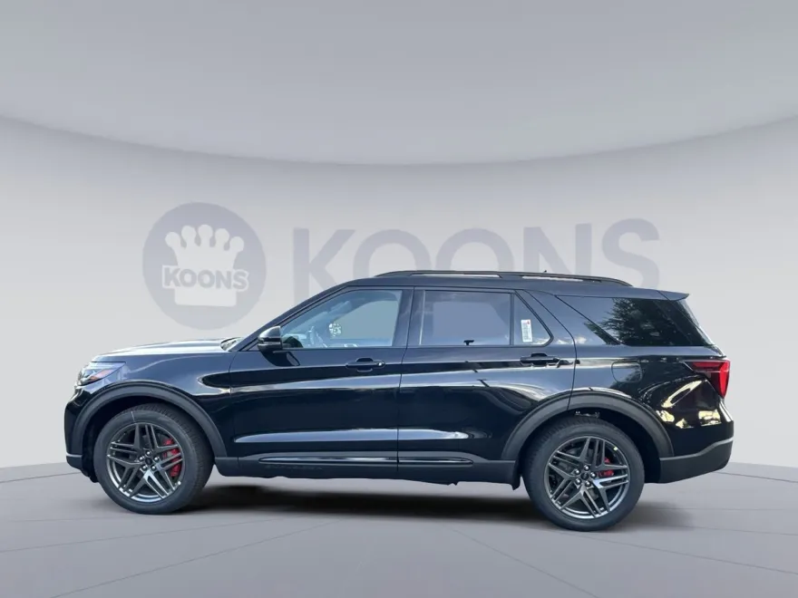 2025 Ford Explorer ST photo 1