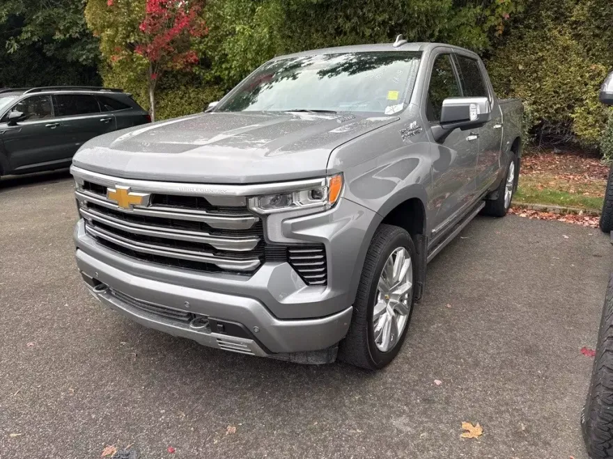 2024 Chevrolet Silverado 1500 High Country photo 1