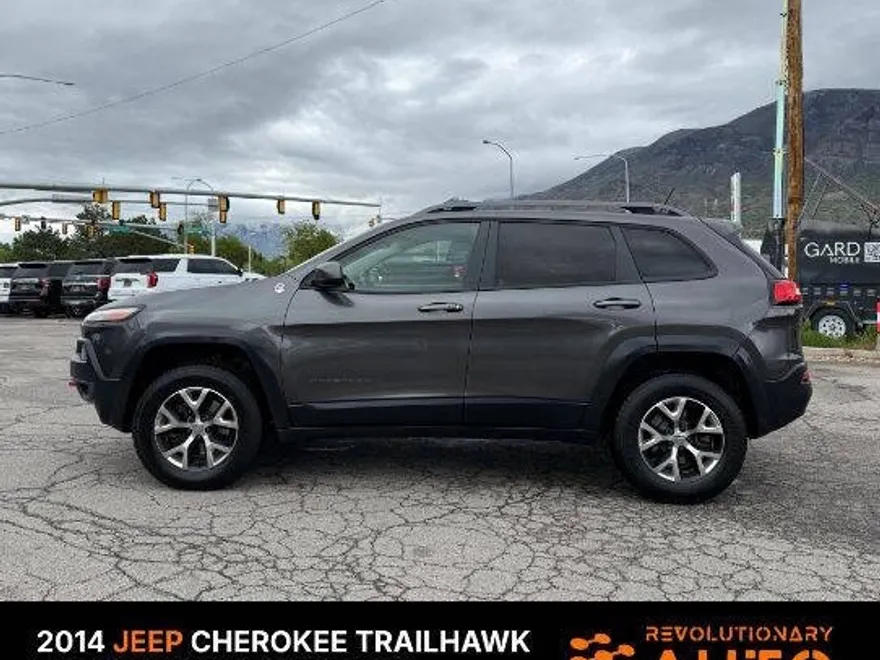 2014 Jeep Cherokee Trailhawk photo 1
